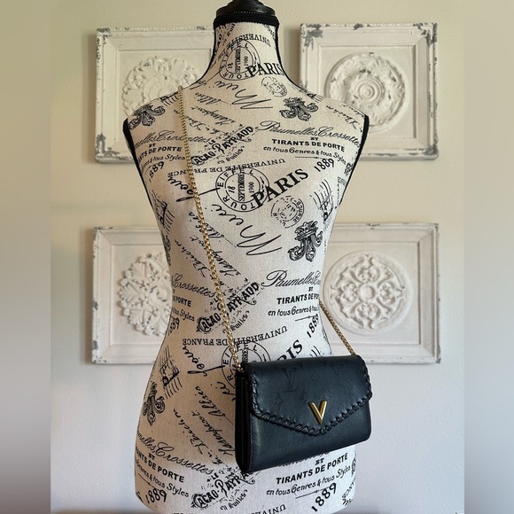 Authentic Louis Vuitton Cuir wallet W/COA - Picture 1 of 16